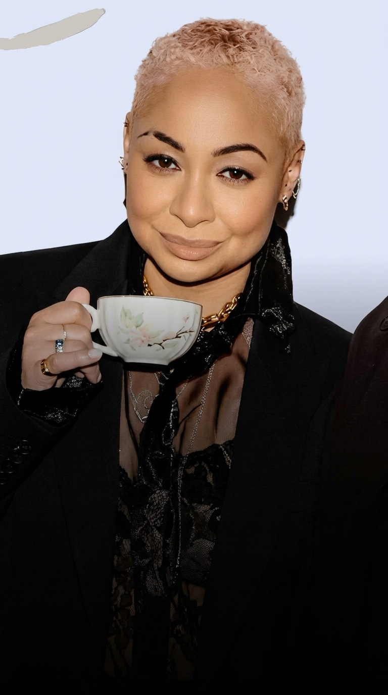 Approved portrait of Raven-Symoné